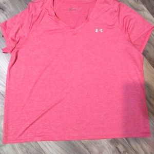 1x Under Armour workout shirt